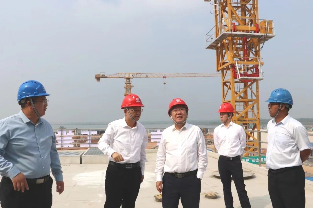 公司黨委副書記、總經理李明華到武漢梁子湖項目、濟南市雨污管網改造和內澇治理項目、新泰市新汶凈水廠特許經營項目檢查指導工作