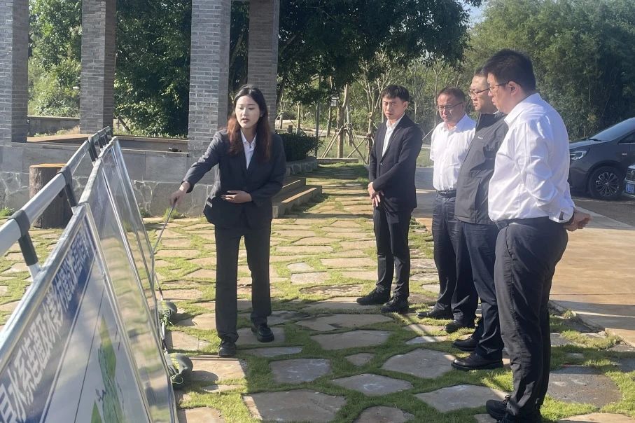 中國南水北調(diào)水網(wǎng)水務(wù)投資公司黨委委員、副總經(jīng)理李海軍到海南定安項(xiàng)目調(diào)研指導(dǎo)工作