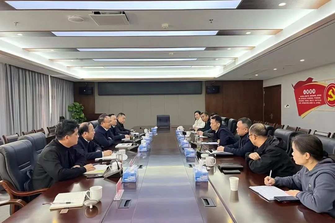 公司黨委書記、董事長高學武，黨委副書記、總經理李明華拜會江西萍鄉建工集團主要領導并到萍鄉項目檢查指導工作