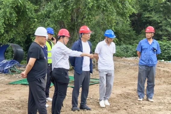 沈陽水務集團副總經理王金鵬到沈陽市西部區域近期（遼中區）供水工程轉輸泵站檢查指導工作.jpg